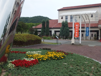 �ԂÂ����݂̑O